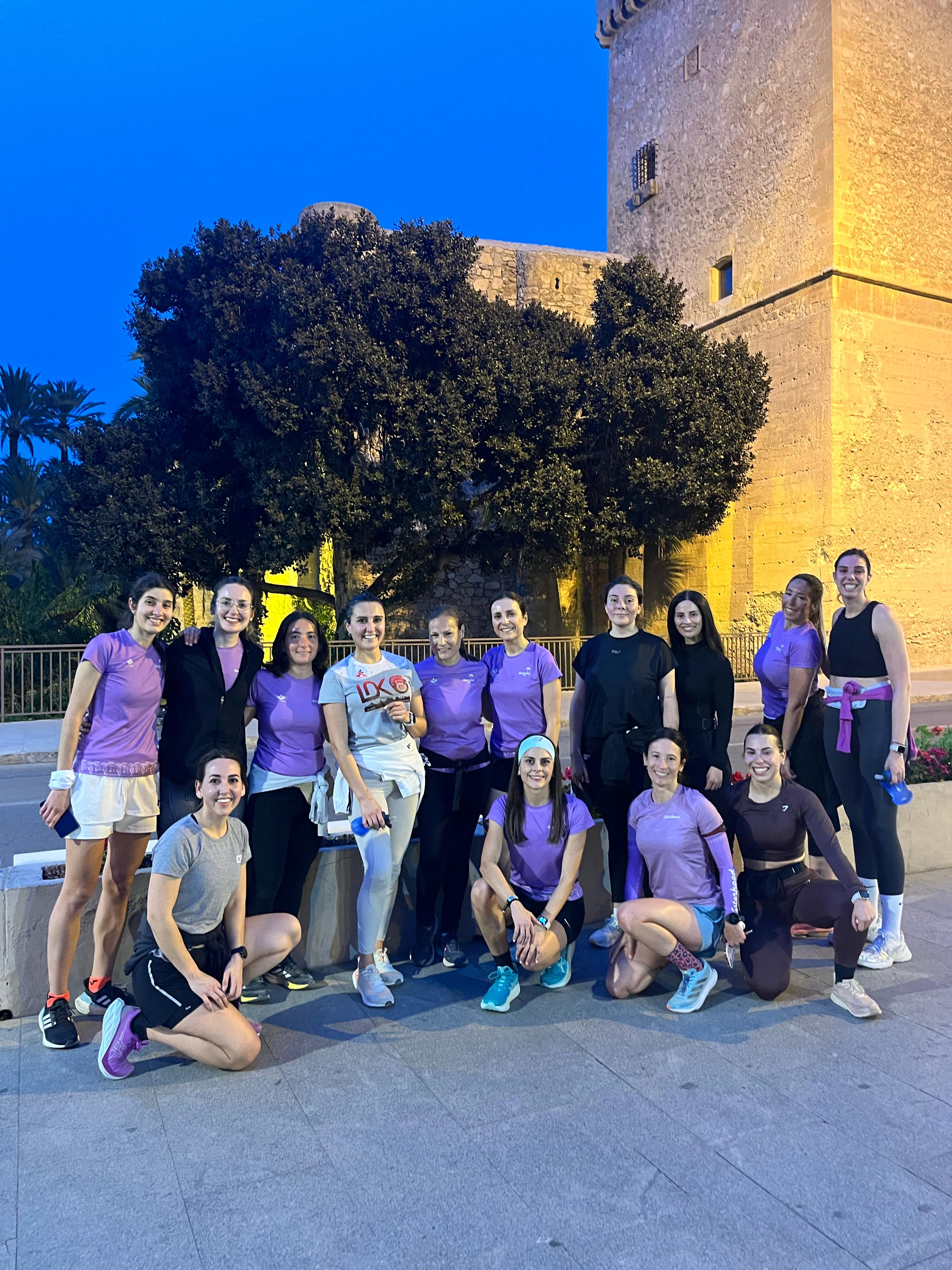 LOS JUEVES DE SISTERHOOD ELCHE 