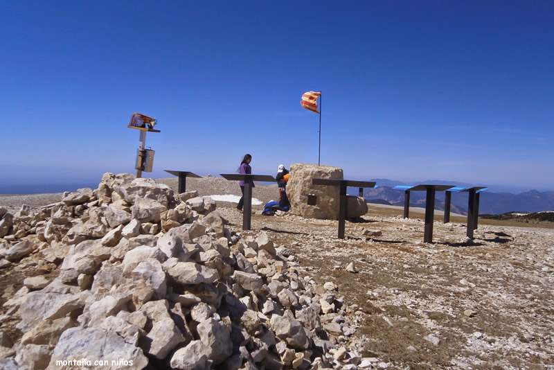 Puig de les Morreres i Pedró dels Quatre Batlles